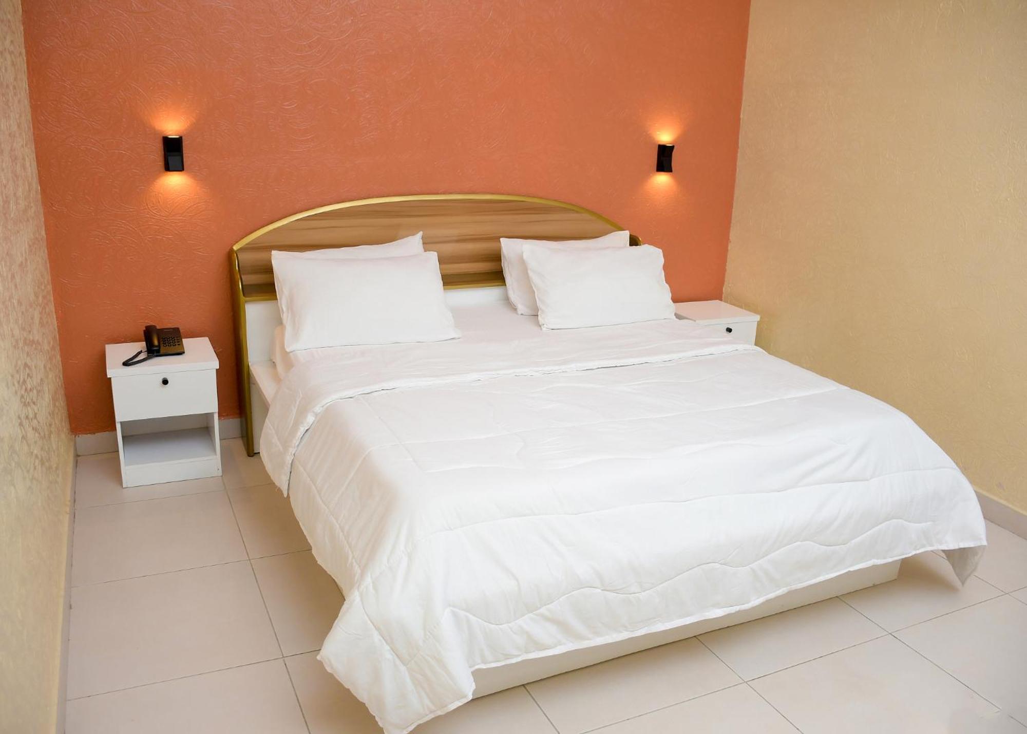 Hotel Mavilla Cotonou Kültér fotó
