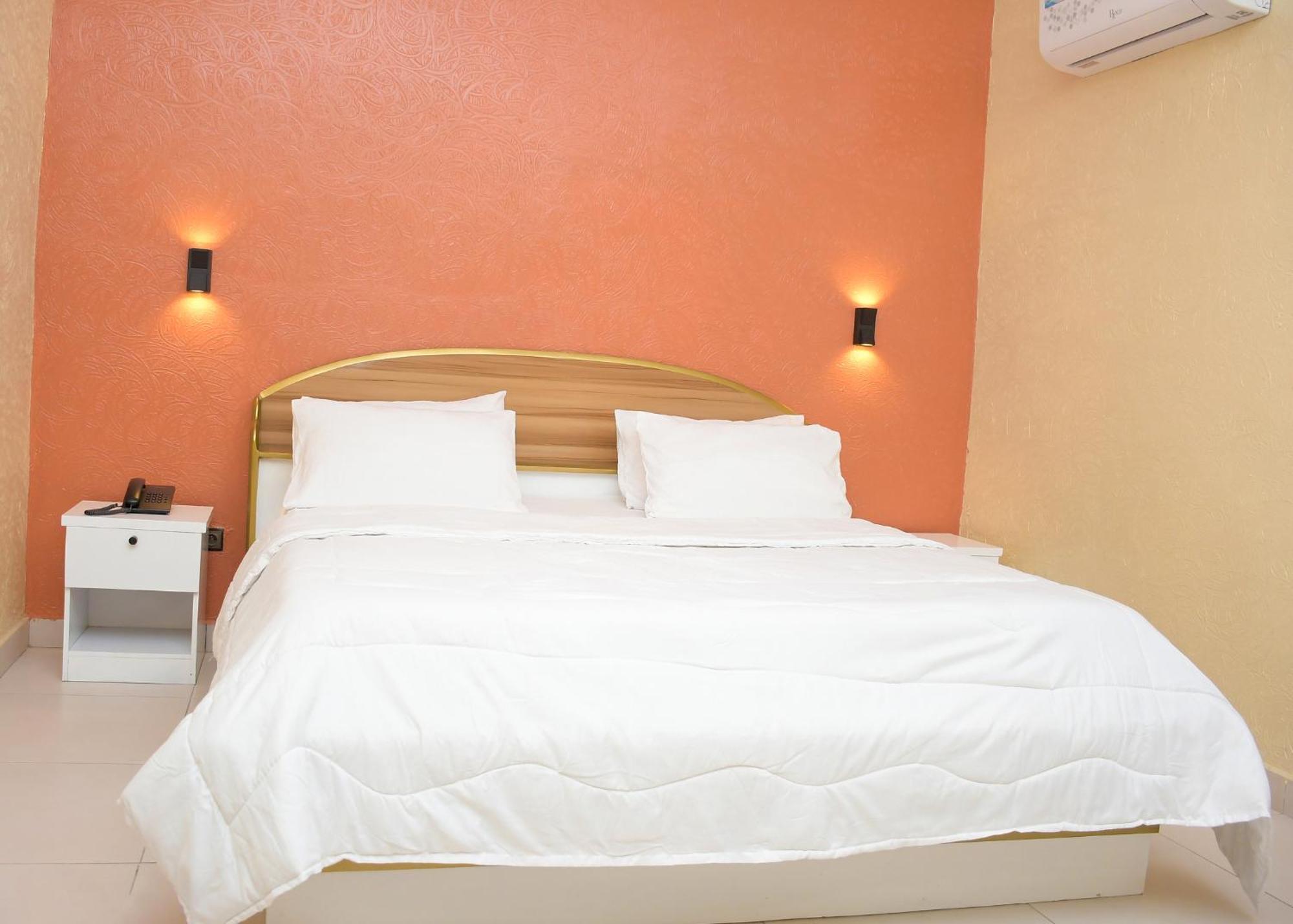 Hotel Mavilla Cotonou Kültér fotó