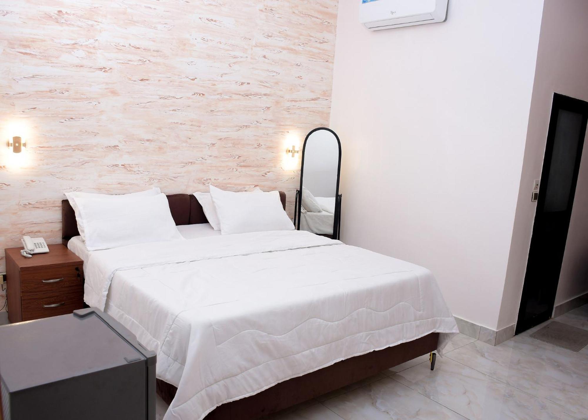 Hotel Mavilla Cotonou Kültér fotó