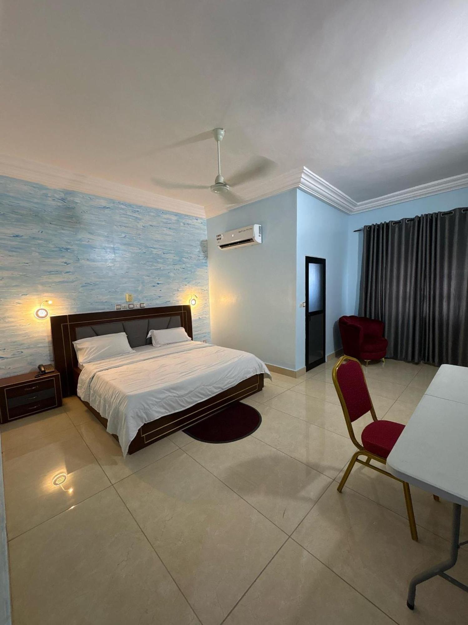 Hotel Mavilla Cotonou Kültér fotó
