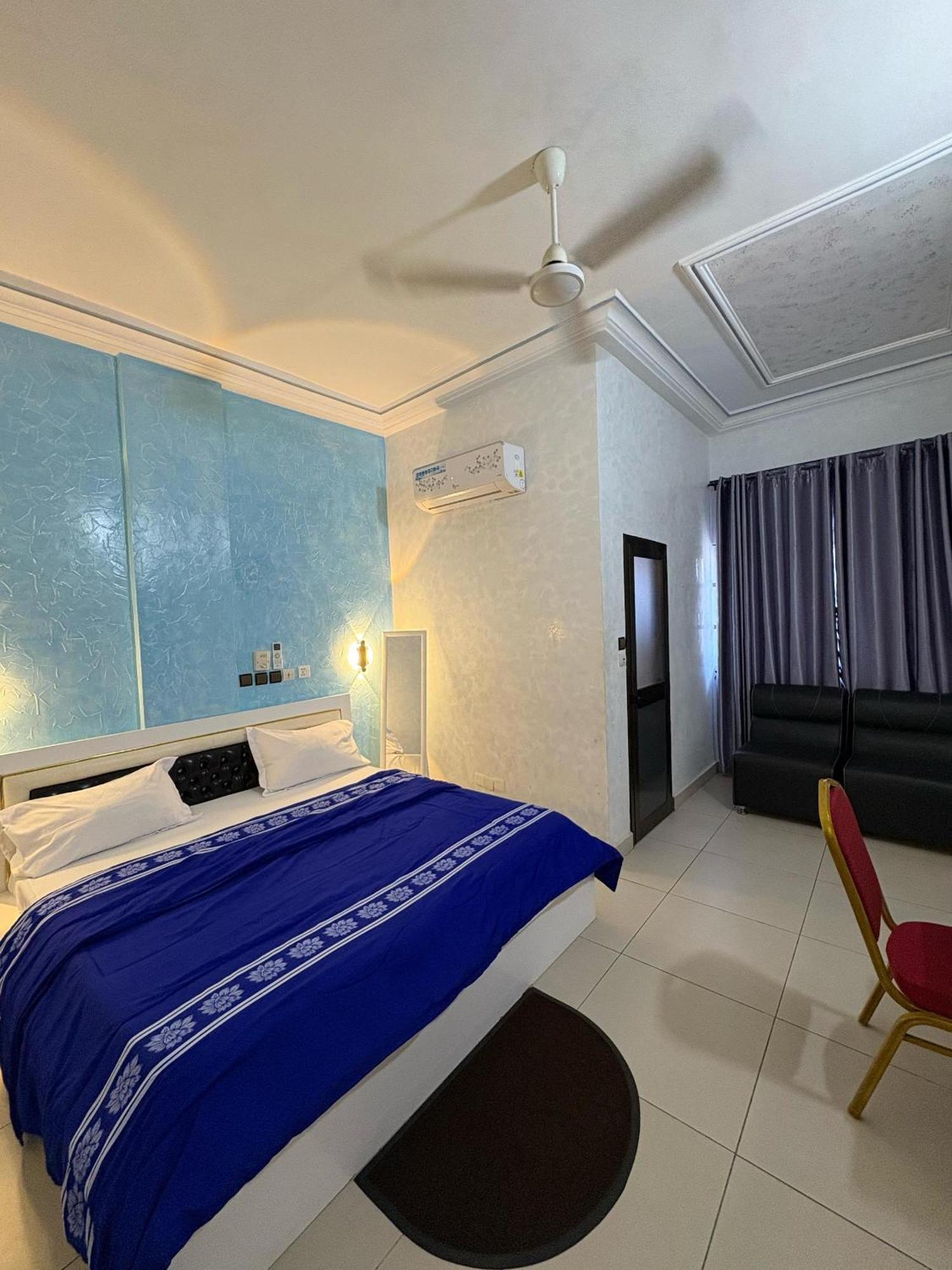 Hotel Mavilla Cotonou Kültér fotó